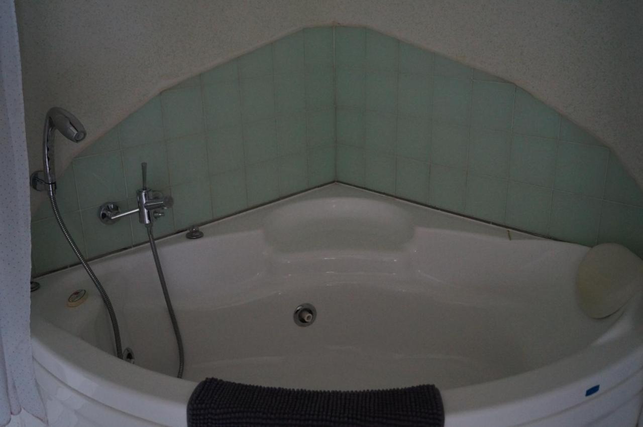 Chambre D'Hotes La Jument Grise Lescheroux Kültér fotó